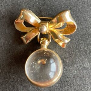 Vintage Gold Tone Coro Mustard Seed Bow Pendant